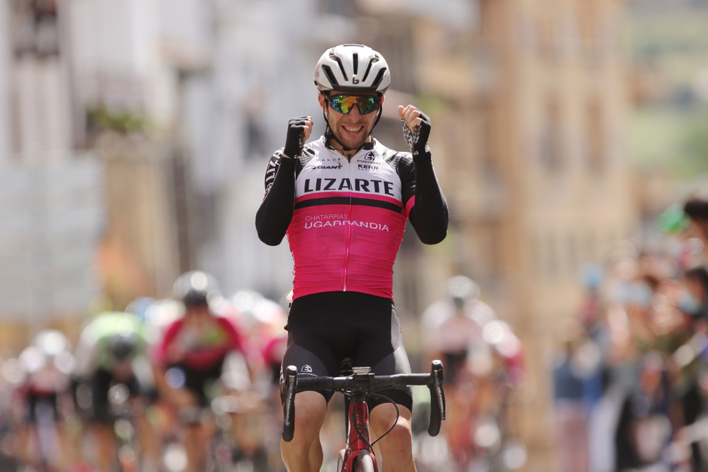 Lizarte Refrenda La Continuidad De Su Equipo Ciclista Equipo Finisher